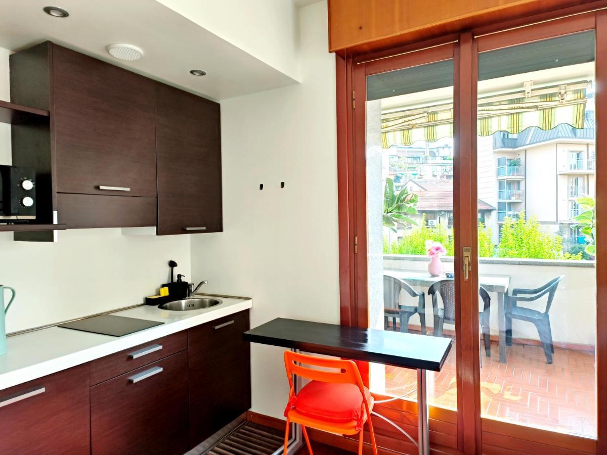 Exclusive And Unobtainable Big Terrace In Milano Downtown With Ac, Wifi, Subway M1 And M2 In Shopping Area Apartment Luaran gambar
